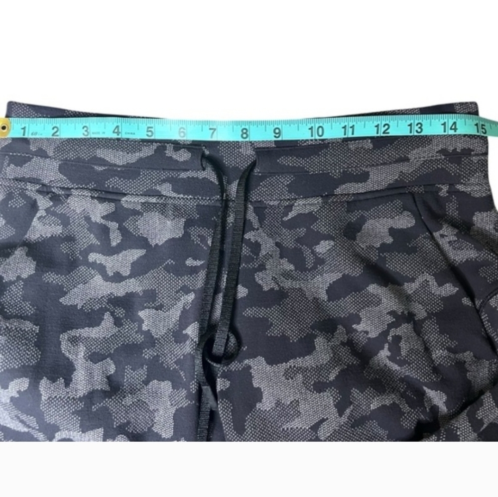 63. Lululemon Ready To Rulu Jacquard Camo Joggers - Picture 8 of 10